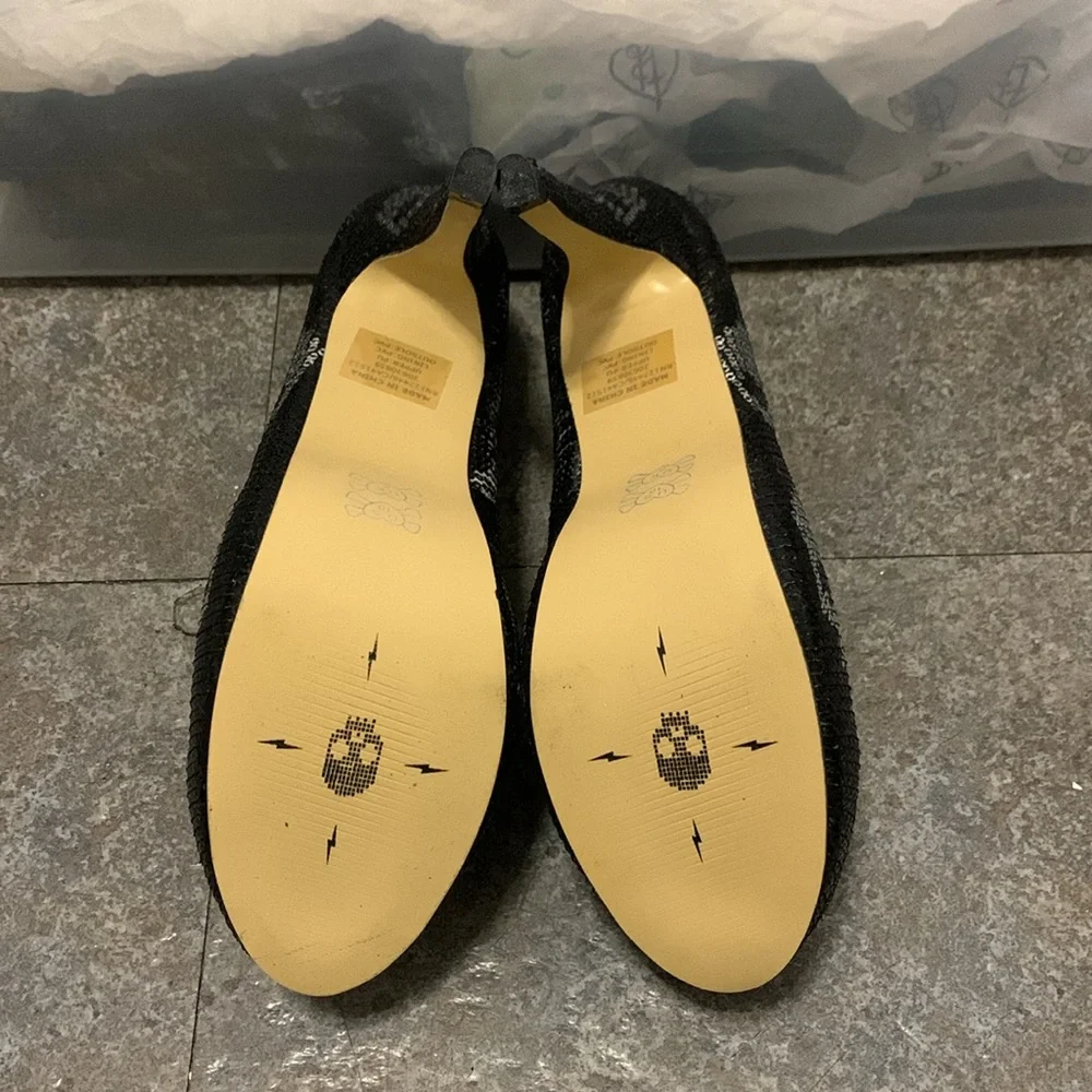 Iron Fist Heels - Picture 4 of 4